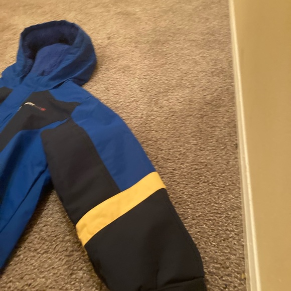 Swiss tech winter fur jacket - Picture 5 of 11